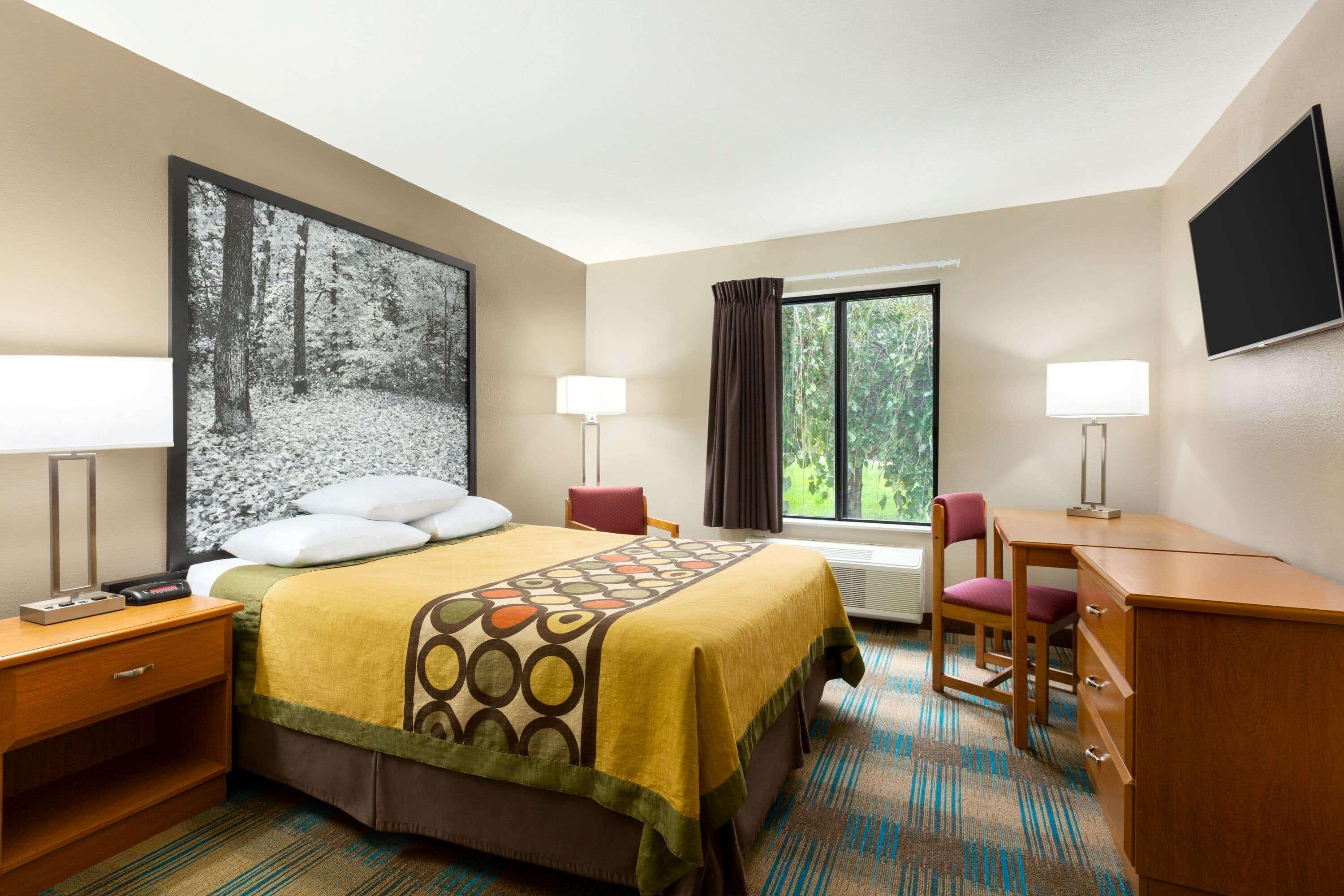 Hotel Super 8 By Wyndham 2*