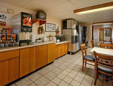 Super 8 By Wyndham Hotel Hannibal