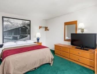 Super 8 By Wyndham 2*