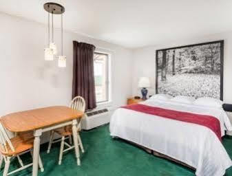 Hotel Super 8 By Wyndham